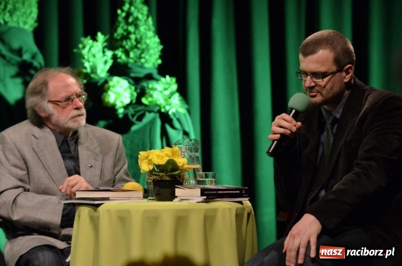 Zdjęcie w galerii na portalu naszraciborz.pl: Promocja kolejnego numeru Almanachu Prowincjonalnego wiadomości z regionu
