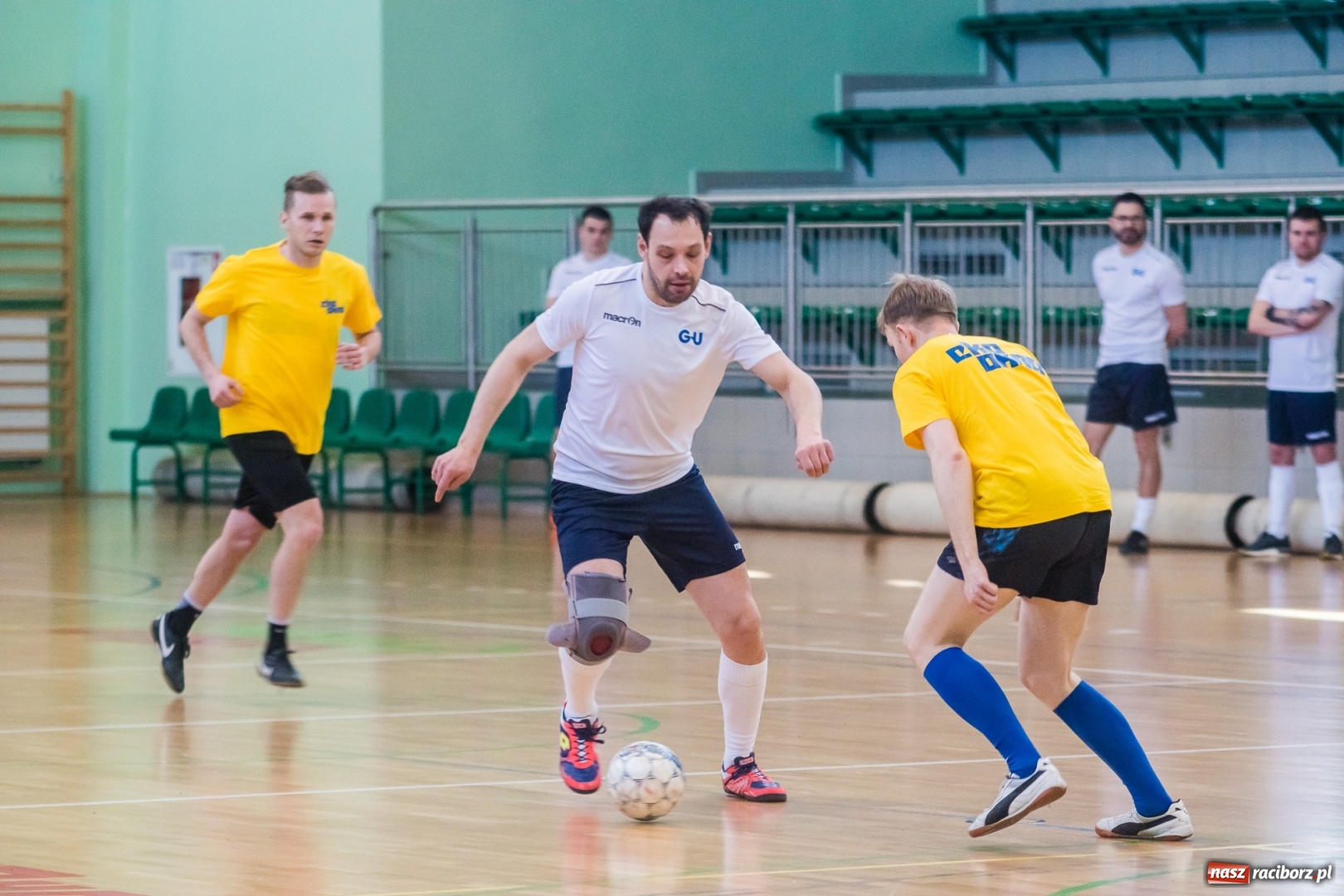 Zdjęcie w galerii na portalu naszraciborz.pl: W Arenie Rafako rywalizowali o Puchar Dyrektora Handlowego Eko-Okien wiadomości z regionu