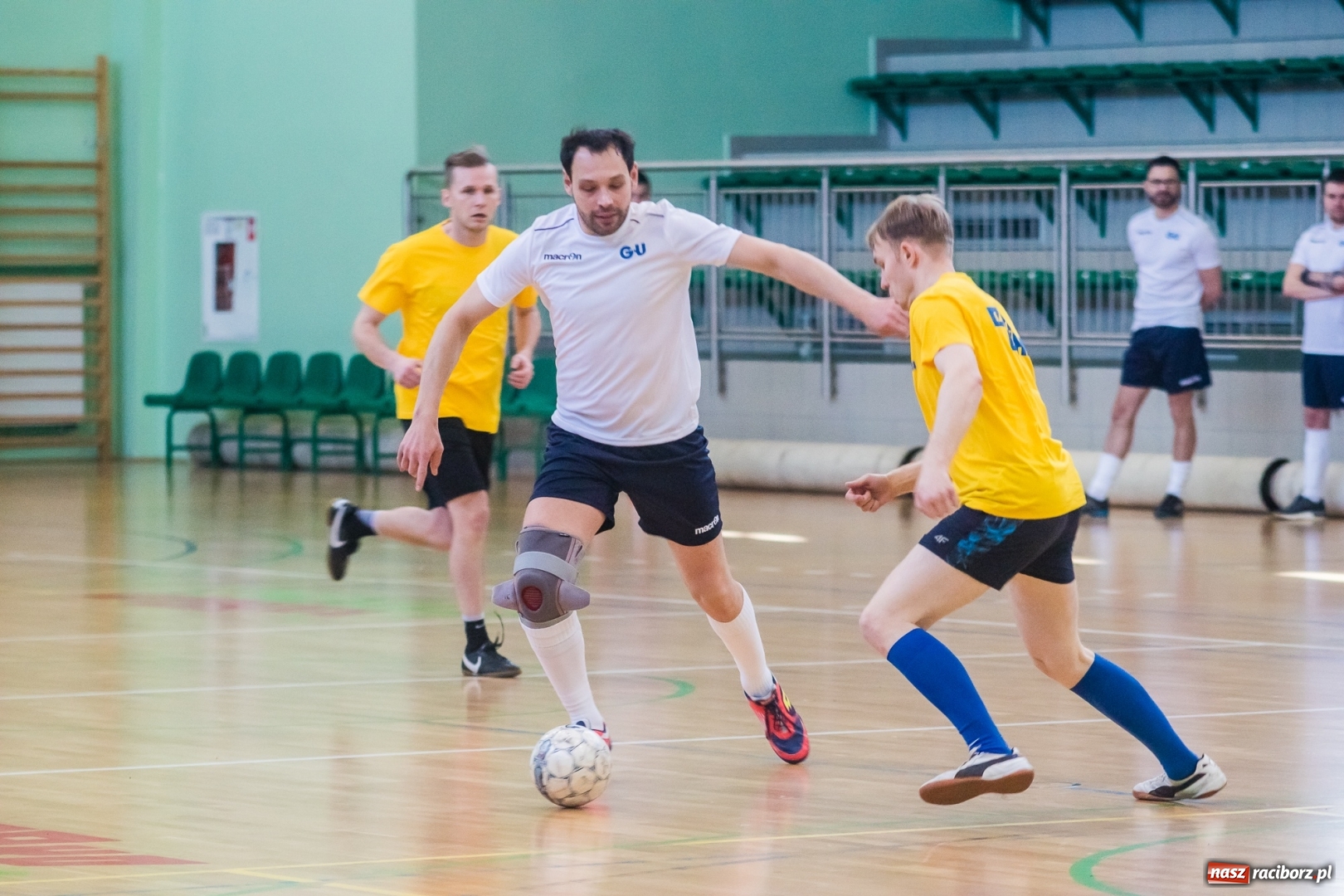 Zdjęcie w galerii na portalu naszraciborz.pl: W Arenie Rafako rywalizowali o Puchar Dyrektora Handlowego Eko-Okien wiadomości z regionu