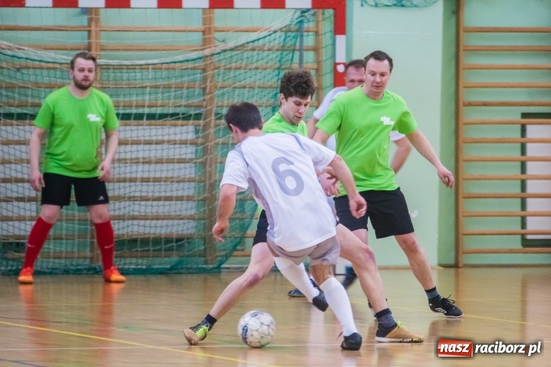 Zdjęcie w galerii na portalu naszraciborz.pl: W Arenie Rafako rywalizowali o Puchar Dyrektora Handlowego Eko-Okien wiadomości z regionu