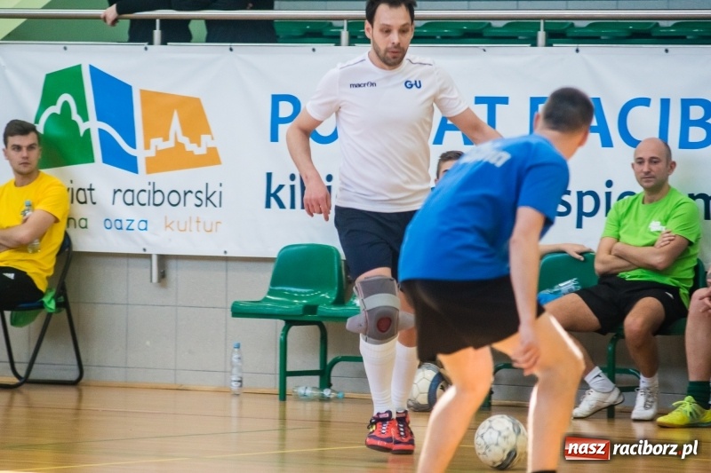 Zdjęcie w galerii na portalu naszraciborz.pl: W Arenie Rafako rywalizowali o Puchar Dyrektora Handlowego Eko-Okien wiadomości z regionu