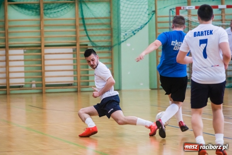 Zdjęcie w galerii na portalu naszraciborz.pl: W Arenie Rafako rywalizowali o Puchar Dyrektora Handlowego Eko-Okien wiadomości z regionu