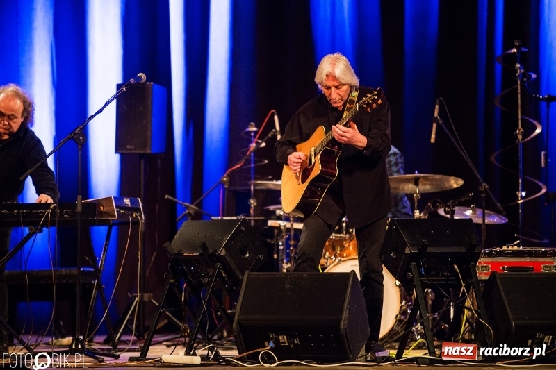 Zdjęcie w galerii na portalu naszraciborz.pl: Koncert Krzysztofa Pumy Piaseckiego oraz Józefa Skrzeka w DK Strzecha wiadomości z regionu