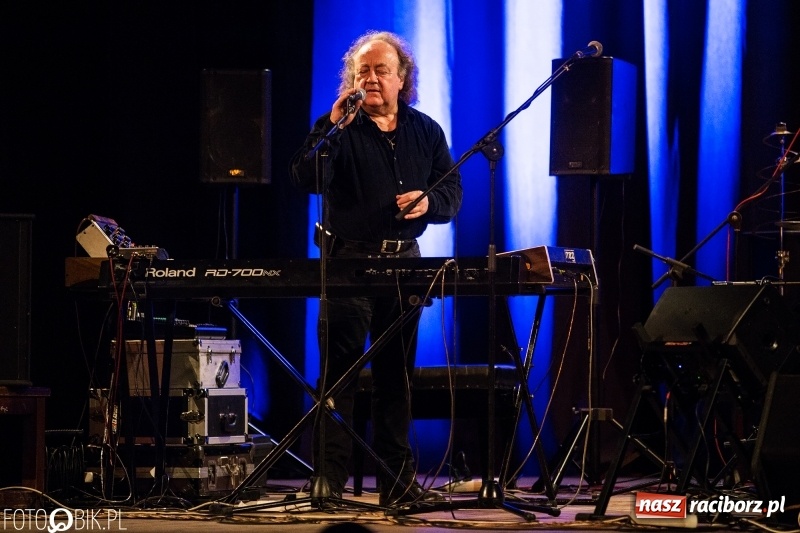 Zdjęcie w galerii na portalu naszraciborz.pl: Koncert Krzysztofa Pumy Piaseckiego oraz Józefa Skrzeka w DK Strzecha wiadomości z regionu