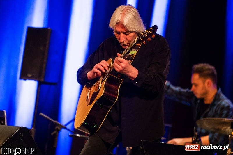 Zdjęcie w galerii na portalu naszraciborz.pl: Koncert Krzysztofa Pumy Piaseckiego oraz Józefa Skrzeka w DK Strzecha wiadomości z regionu
