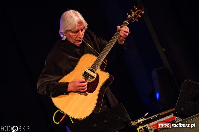 Zdjęcie w galerii na portalu naszraciborz.pl: Koncert Krzysztofa Pumy Piaseckiego oraz Józefa Skrzeka w DK Strzecha wiadomości z regionu