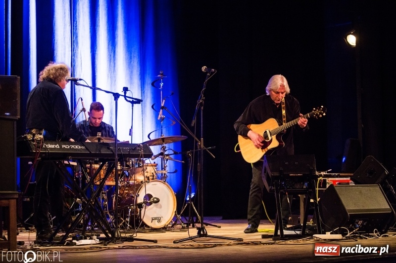 Zdjęcie w galerii na portalu naszraciborz.pl: Koncert Krzysztofa Pumy Piaseckiego oraz Józefa Skrzeka w DK Strzecha wiadomości z regionu