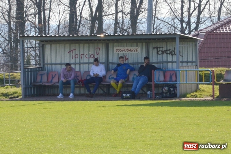 Zdjęcie w galerii na portalu naszraciborz.pl: Koziołki bezbramkowo zremisowały w Rogowie wiadomości z regionu
