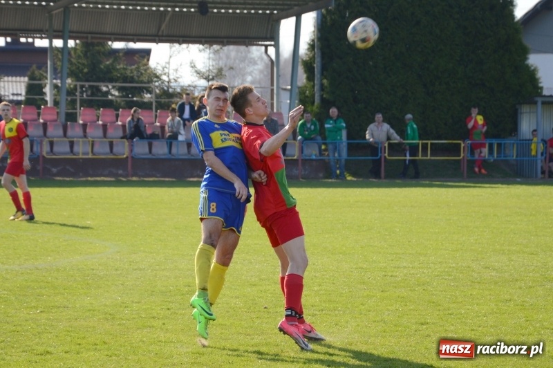 Zdjęcie w galerii na portalu naszraciborz.pl: Koziołki bezbramkowo zremisowały w Rogowie wiadomości z regionu