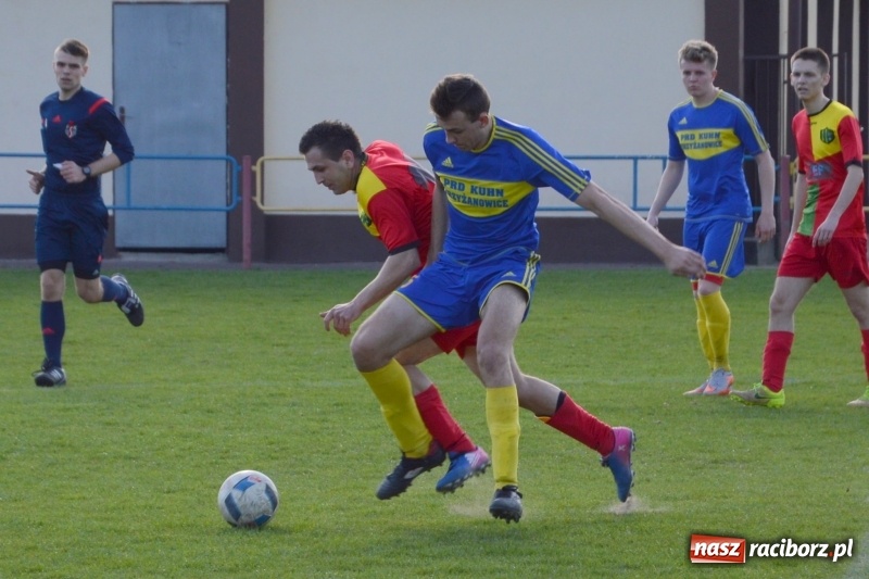 Zdjęcie w galerii na portalu naszraciborz.pl: Koziołki bezbramkowo zremisowały w Rogowie wiadomości z regionu