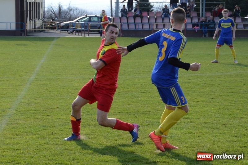 Zdjęcie w galerii na portalu naszraciborz.pl: Koziołki bezbramkowo zremisowały w Rogowie wiadomości z regionu