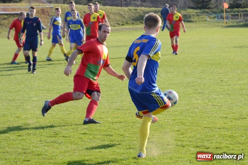 Zdjęcie w galerii na portalu naszraciborz.pl: Koziołki bezbramkowo zremisowały w Rogowie wiadomości z regionu