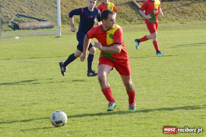 Zdjęcie w galerii na portalu naszraciborz.pl: Koziołki bezbramkowo zremisowały w Rogowie wiadomości z regionu