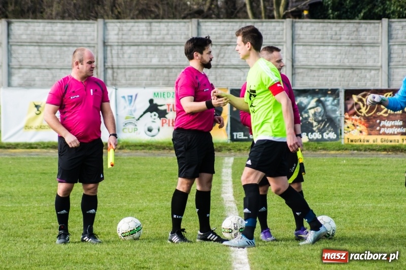 Zdjęcie w galerii na portalu naszraciborz.pl: Spektakl jednego aktora w Tworkowie wiadomości z regionu