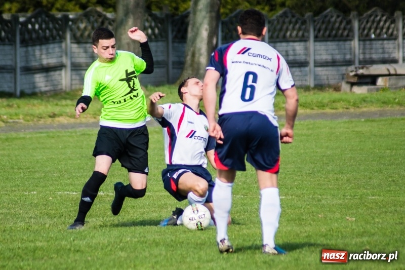 Zdjęcie w galerii na portalu naszraciborz.pl: Spektakl jednego aktora w Tworkowie wiadomości z regionu