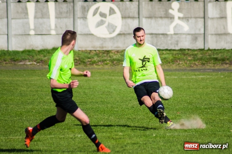 Zdjęcie w galerii na portalu naszraciborz.pl: Spektakl jednego aktora w Tworkowie wiadomości z regionu