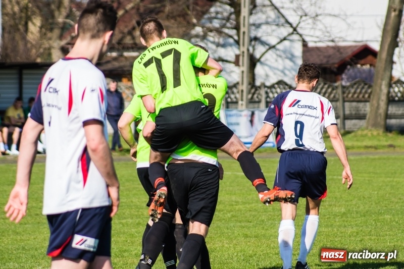 Zdjęcie w galerii na portalu naszraciborz.pl: Spektakl jednego aktora w Tworkowie wiadomości z regionu