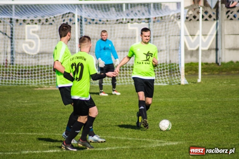 Zdjęcie w galerii na portalu naszraciborz.pl: Spektakl jednego aktora w Tworkowie wiadomości z regionu