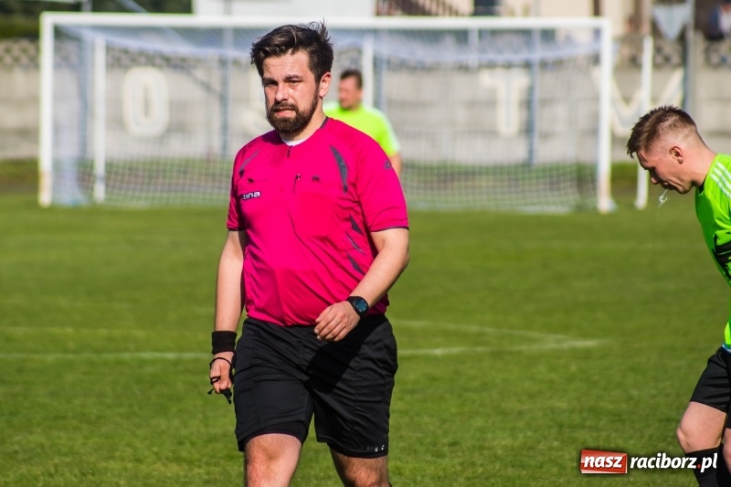 Zdjęcie w galerii na portalu naszraciborz.pl: Spektakl jednego aktora w Tworkowie wiadomości z regionu