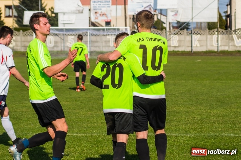 Zdjęcie w galerii na portalu naszraciborz.pl: Spektakl jednego aktora w Tworkowie wiadomości z regionu