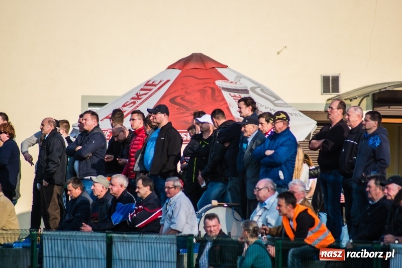 Zdjęcie w galerii na portalu naszraciborz.pl: Spektakl jednego aktora w Tworkowie wiadomości z regionu