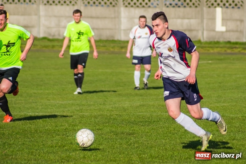 Zdjęcie w galerii na portalu naszraciborz.pl: Spektakl jednego aktora w Tworkowie wiadomości z regionu