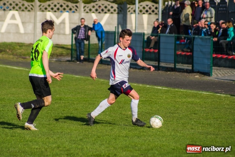 Zdjęcie w galerii na portalu naszraciborz.pl: Spektakl jednego aktora w Tworkowie wiadomości z regionu