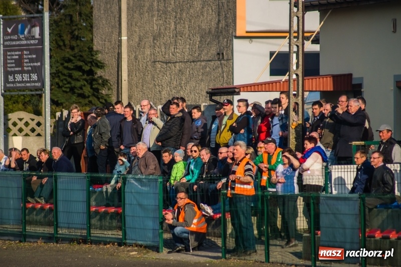 Zdjęcie w galerii na portalu naszraciborz.pl: Spektakl jednego aktora w Tworkowie wiadomości z regionu
