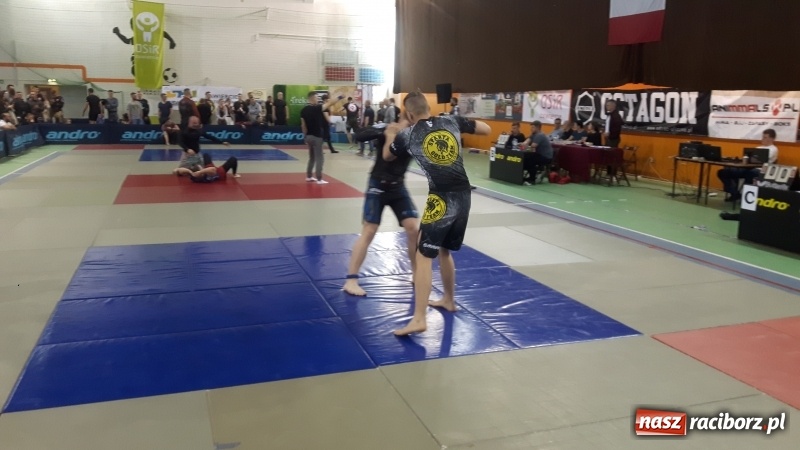 Zdjęcie w galerii na portalu naszraciborz.pl: Brązowy medal Wiesława Kręcisza w Zawierciu wiadomości z regionu