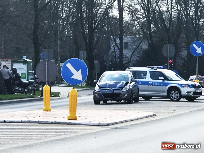 Zdjęcie w galerii na portalu naszraciborz.pl: Hyundai i BMW zderzyły się na Bosackiej wiadomości z regionu