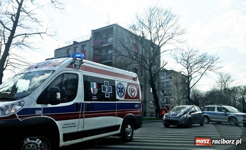 Zdjęcie w galerii na portalu naszraciborz.pl: Hyundai i BMW zderzyły się na Bosackiej wiadomości z regionu