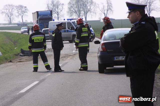 Zdjęcie w galerii na portalu naszraciborz.pl: Z BMW został tylko wrak wiadomości z regionu