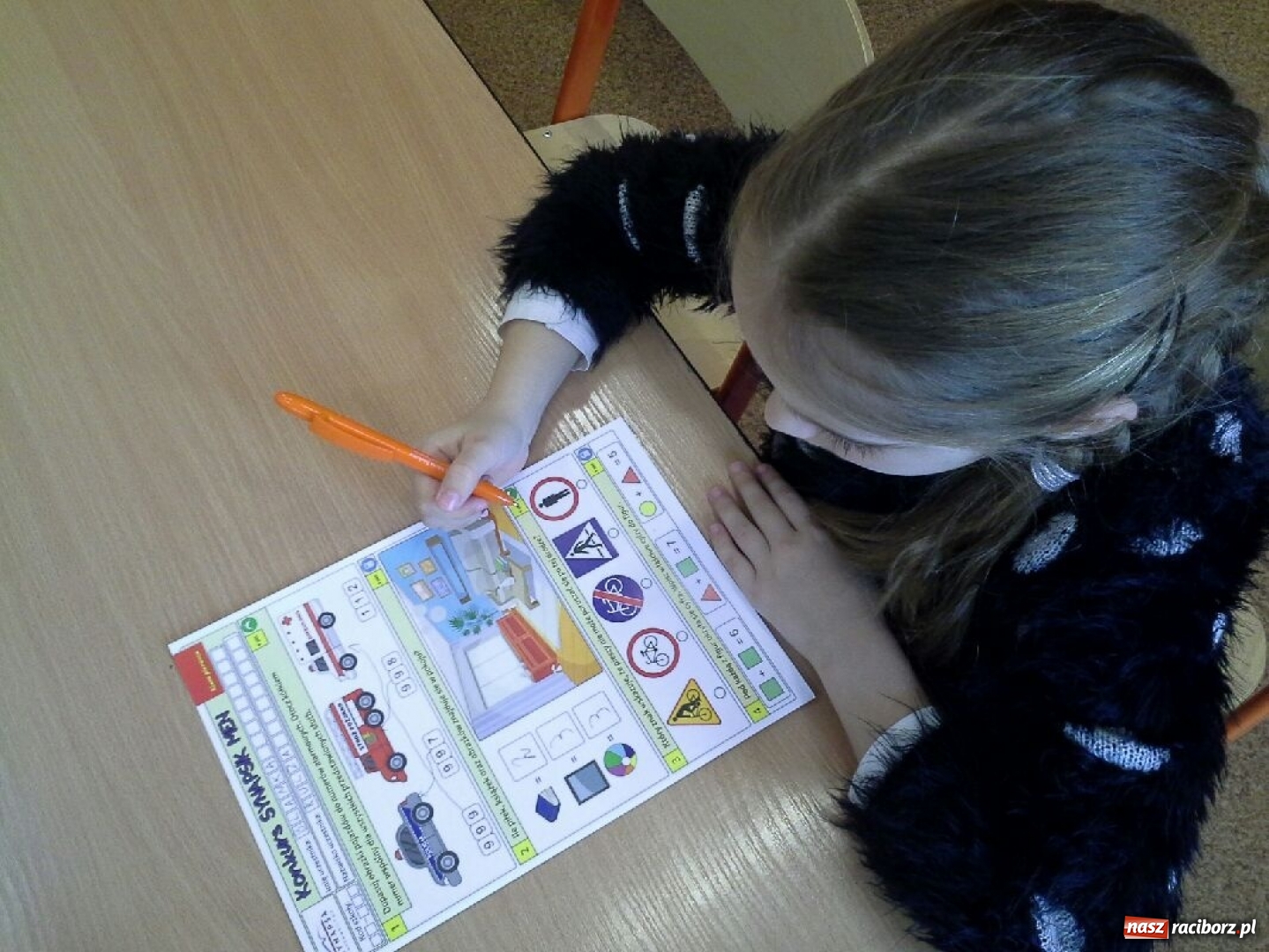 Zdjęcie w galerii na portalu naszraciborz.pl: Ogólnopolski Konkurs Wiedzy Klas Pierwszych Synapsik w SP4 wiadomości z regionu