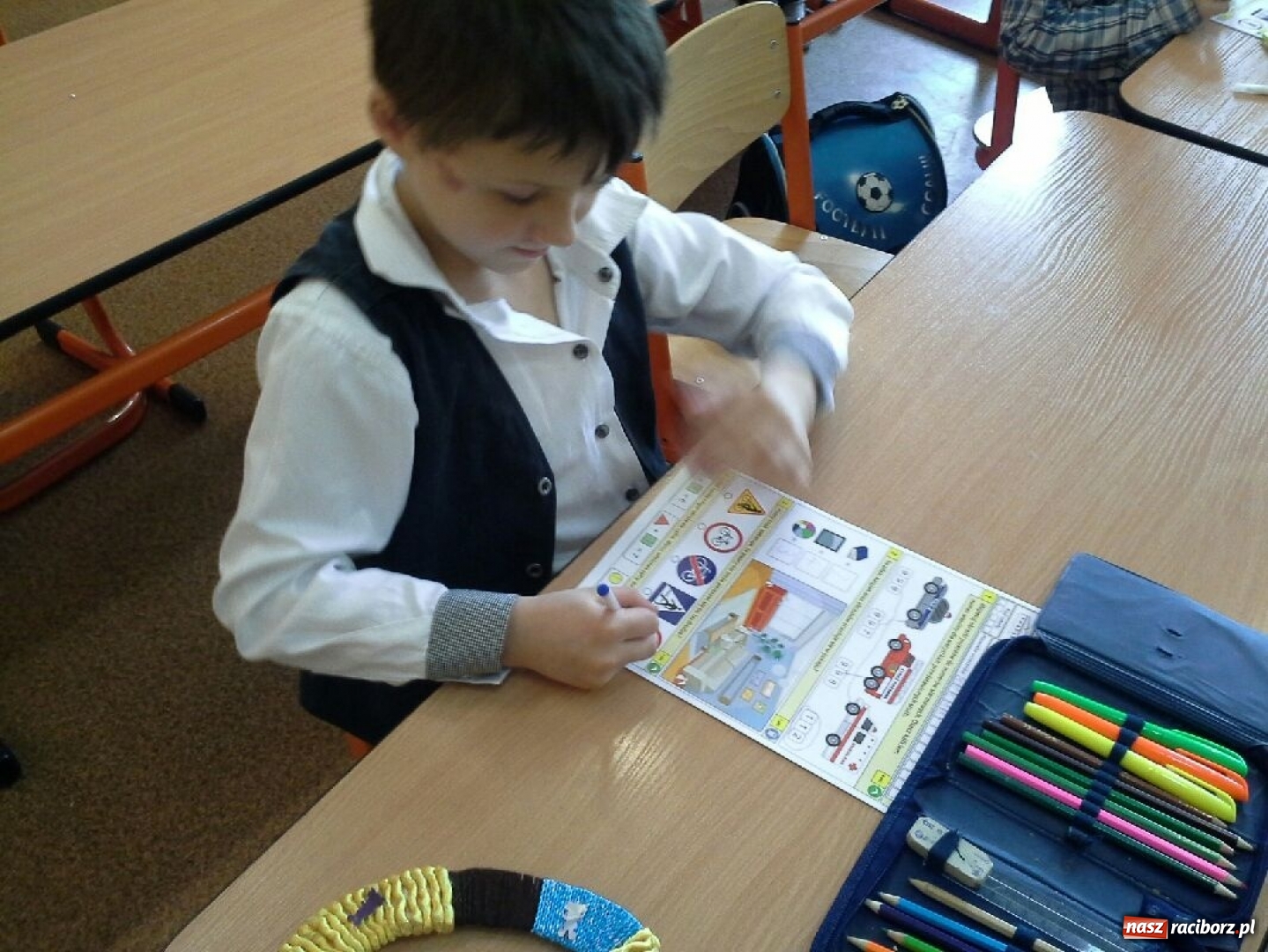 Zdjęcie w galerii na portalu naszraciborz.pl: Ogólnopolski Konkurs Wiedzy Klas Pierwszych Synapsik w SP4 wiadomości z regionu