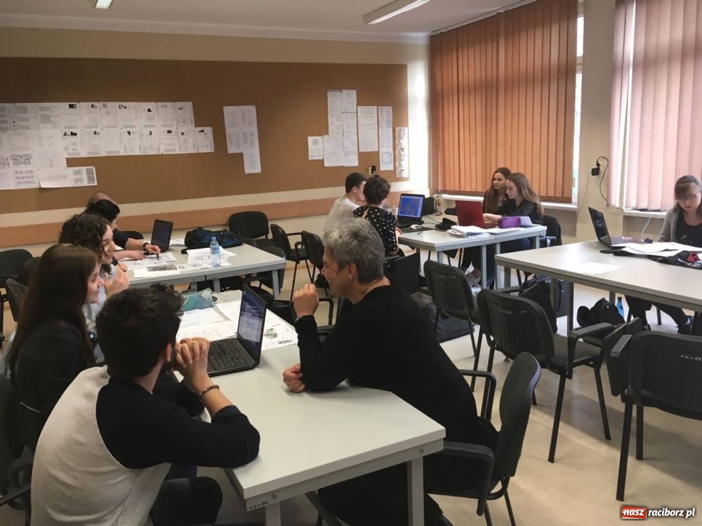 Zdjęcie w galerii na portalu naszraciborz.pl: Wykładowcy International University of Sarajevo z wizytą w raciborskiej PWSZ wiadomości z regionu