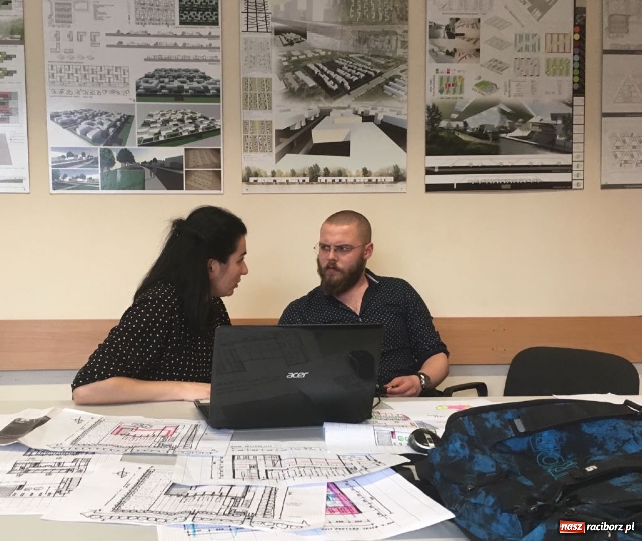 Zdjęcie w galerii na portalu naszraciborz.pl: Wykładowcy International University of Sarajevo z wizytą w raciborskiej PWSZ wiadomości z regionu