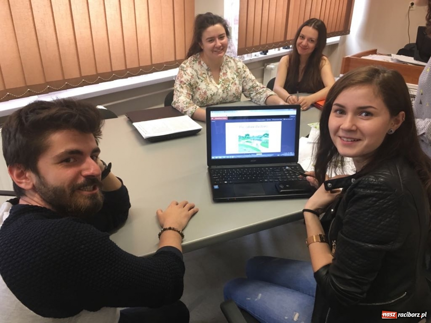 Zdjęcie w galerii na portalu naszraciborz.pl: Wykładowcy International University of Sarajevo z wizytą w raciborskiej PWSZ wiadomości z regionu