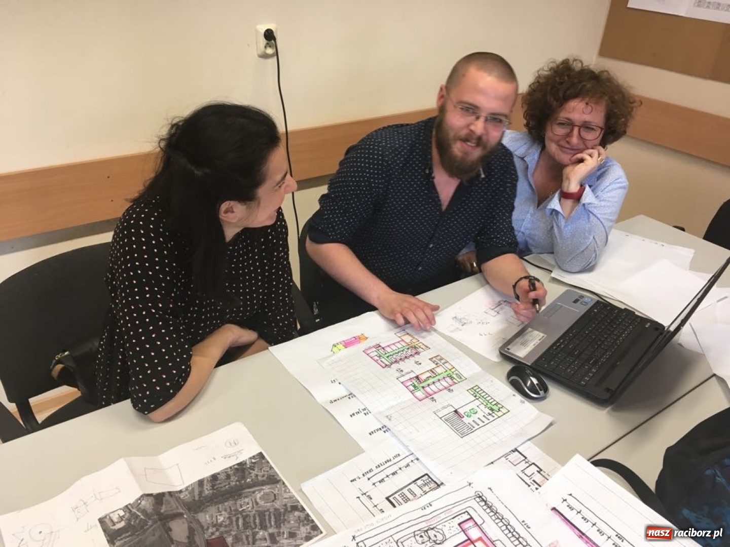 Zdjęcie w galerii na portalu naszraciborz.pl: Wykładowcy International University of Sarajevo z wizytą w raciborskiej PWSZ wiadomości z regionu