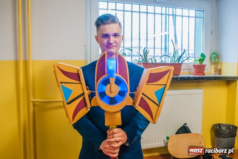 Zdjęcie w galerii na portalu naszraciborz.pl: Miernik zużycia LPG i pojazd terenowy, czyli prezentacja prac uczniów Mechanika wiadomości z regionu