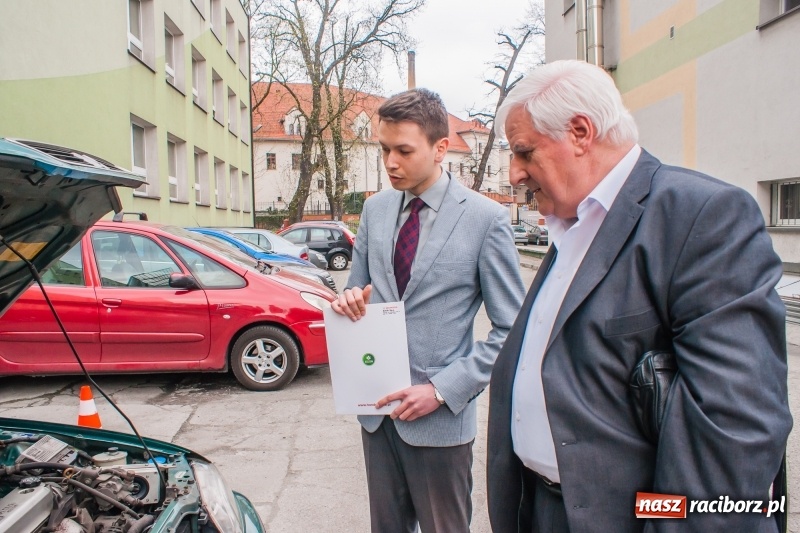 Zdjęcie w galerii na portalu naszraciborz.pl: Miernik zużycia LPG i pojazd terenowy, czyli prezentacja prac uczniów Mechanika wiadomości z regionu