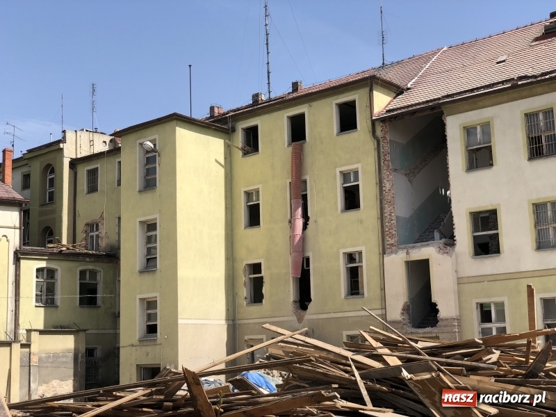 Zdjęcie w galerii na portalu naszraciborz.pl: Trwa remont budynku byłej komendy policji. Koszt inwestycji to ponad 6,5 miliona złotych wiadomości z regionu