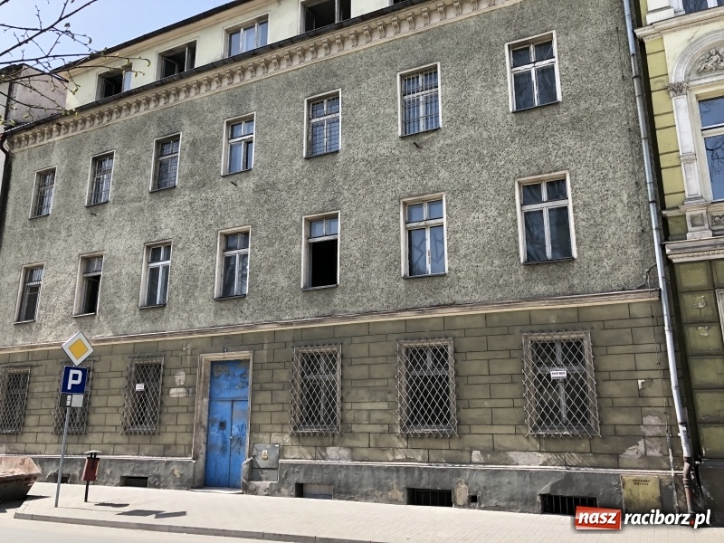 Zdjęcie w galerii na portalu naszraciborz.pl: Trwa remont budynku byłej komendy policji. Koszt inwestycji to ponad 6,5 miliona złotych wiadomości z regionu