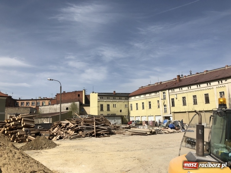 Zdjęcie w galerii na portalu naszraciborz.pl: Trwa remont budynku byłej komendy policji. Koszt inwestycji to ponad 6,5 miliona złotych wiadomości z regionu