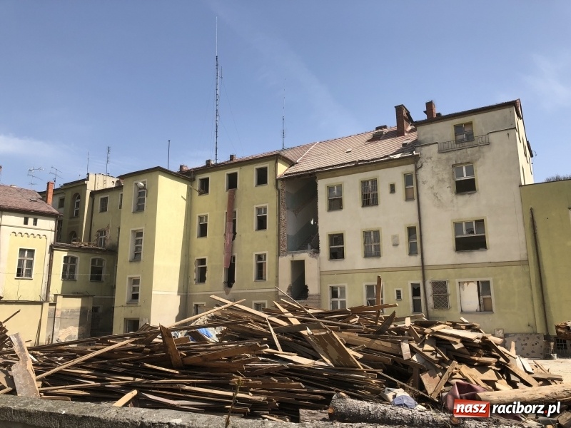 Zdjęcie w galerii na portalu naszraciborz.pl: Trwa remont budynku byłej komendy policji. Koszt inwestycji to ponad 6,5 miliona złotych wiadomości z regionu