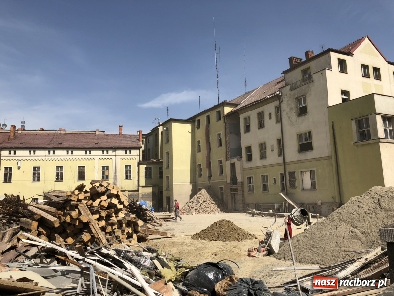 Zdjęcie w galerii na portalu naszraciborz.pl: Trwa remont budynku byłej komendy policji. Koszt inwestycji to ponad 6,5 miliona złotych wiadomości z regionu