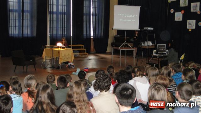 Zdjęcie w galerii na portalu naszraciborz.pl: Opowiedz mi dziadku tę historię wiadomości z regionu