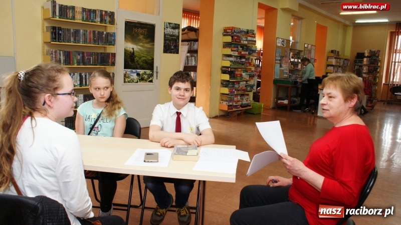 Zdjęcie w galerii na portalu naszraciborz.pl: Konkurs wiedzy Baśniobór w raciborskiej bibliotece  wiadomości z regionu