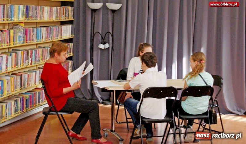 Zdjęcie w galerii na portalu naszraciborz.pl: Konkurs wiedzy Baśniobór w raciborskiej bibliotece  wiadomości z regionu