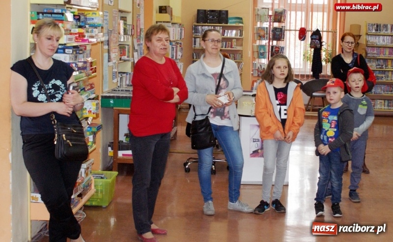 Zdjęcie w galerii na portalu naszraciborz.pl: Konkurs wiedzy Baśniobór w raciborskiej bibliotece  wiadomości z regionu