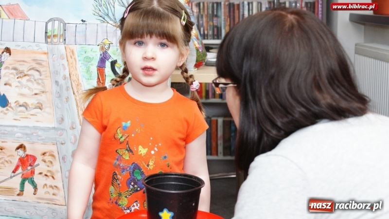 Zdjęcie w galerii na portalu naszraciborz.pl: Wiosenne porządki w Klubie Malucha na Ostrogu wiadomości z regionu